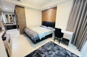 Kemang Village Cosmo 2 BR Balcony 1 Maid Room 110 m²