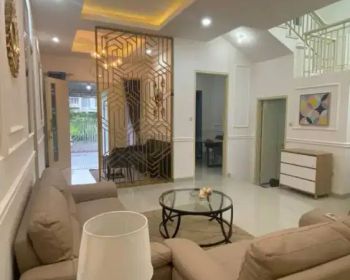 Dijual rumah lux manyar jaya praja