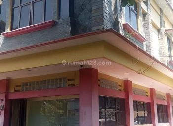 MURAH. Disewakan Ruang Usaha Strategis di Cikutra, Bandung