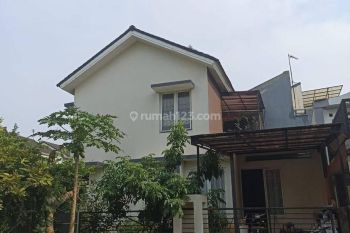 Dijual Rumah di Kencana Loka BSD
