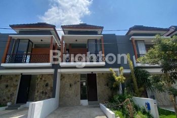 Rumah   area Suhat 2 lantai