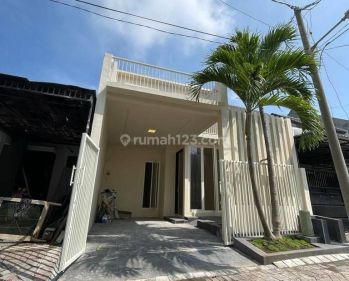 Rumah2 Lantai Pantai Mentari Surabaya