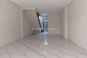 Ruko di Jl. Pejaten Rayajl. Pasar Minggu Jakarta Selatan
, Jakarta Selatan