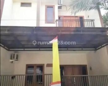 Rumah Daerah Kelapa Gading