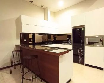 DISEWAKAN SENOPATI PENTHOUSE