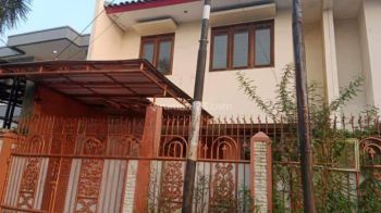 RUMAH BAGUS DI PULOMAS JAKARTA TIMUR