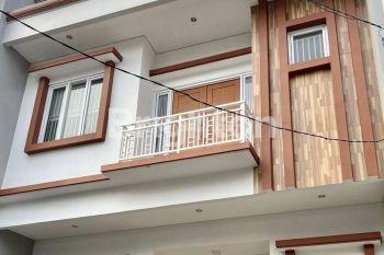 Rumah 8x17 Baru Renovasi Siap Huni Semi Furnished di Hybrida Kelapa Gading Utara