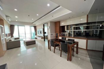 3 BR Balcony Cosmo Kemang Village 142 m²