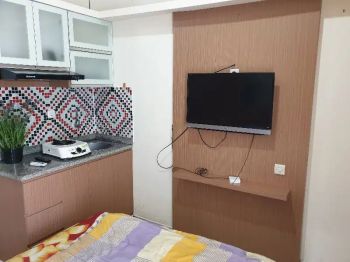 apartemen studio harian apartemen green pramuka city free wifi
