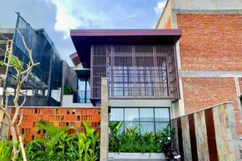 Villa Tropical Modern 2 Lantai Dengan Poll Di Canggu