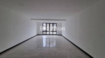 RUKO JELAMBAR 3 LANTAI