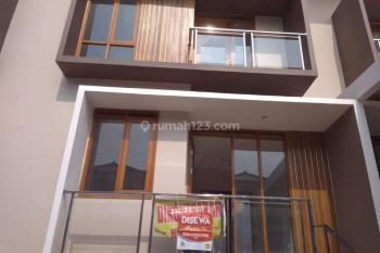 Rumah Baru 2 Lantai di Bali Garden City View Awiligar Sayap Dago