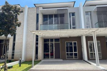 Rumah Baru Dalam Cluster Di PIK **