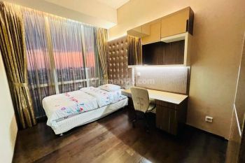 Ritz Tower 2 BR Private Lift 144 m² Kemang Village