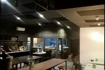Kafe dan kantor murah menteng