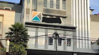 Bekas Hotel Ruang Komersial Strategis di Setiabudi Bandung