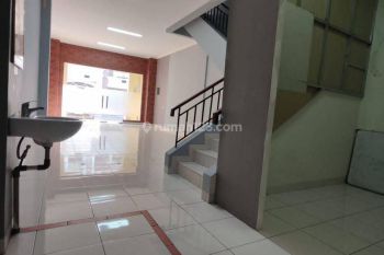 Dijual Cepat : Ruko Graha Boulevard Gading Serpong Tangerang Luas Tanah . 5x16 3