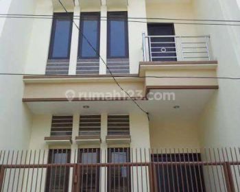 Rumah baru lokasi strategis bebas banjir Duri Kepa(DK118)