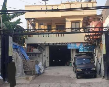 Rumah Pinggir Jalan Usaha Material di Duri Kepa(DK206)
