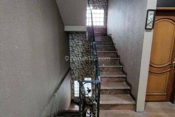 Ruko Dijual Strategis 3.5 Lantai di Mainroad Astana Anyar