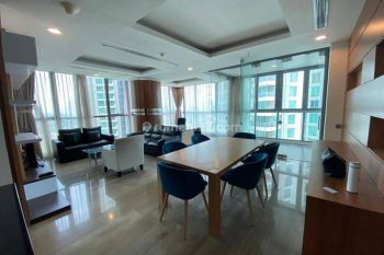 Bloomington 3 BR 205 m² Private Lift Kemang Village Usd 3000