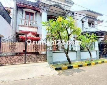 Rumah 2 Lantai Akses Strategis Di Sektor 5 Bintaro Jaya