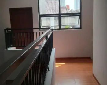 Rumah Mewah Kebayoran Lama Jaksel 397 m2 2Lt 5BR Kosongan