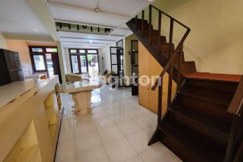 TAMAN PUSPA RAYA DEKAT PASAR MODERN CITRALAND SURABAYA BARAT