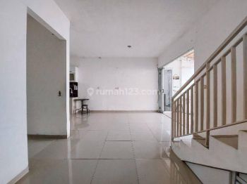 RumahTerawat LT 113 di Jagakarsa Dekat Pintu Toll Brigif Jakarta Selatan