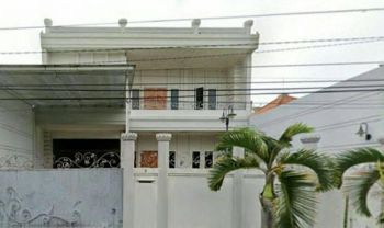 Rumah Manyar Siap Huni  Cocok Untuk Usaha Atau Hunian Rumah Tinggal