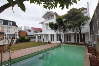 Rumah Cantik 3 Lt Puri Mutiara Kemang 4+3 Kt Tanah Luas 01.2024