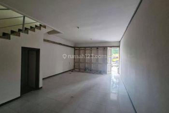 Jual/sewa ruko 2lt siap huni di terusan buah batu