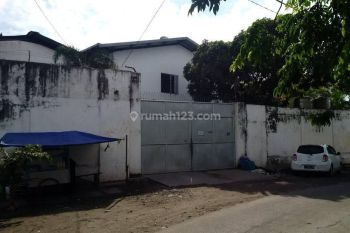 Tambak Deres Gudang Bekas Pabrik. Ada Kantor