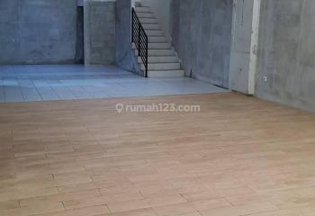 Disewakan Ruko Sayap Riau, Bangunan Baru 2 lantai