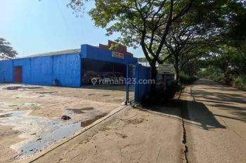 Dijual Gudang Luas, Pinggir Jalan Cocok Untuk Usaha