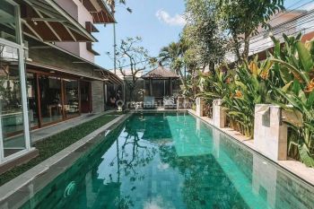 Rumah Villa  Furnished Bagus SHM - Sertifikat Hak Milik di Seminyak