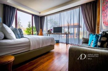 FREEHOLD MODERN-STYLE 5-BEDROOM VILLA IN UNGASAN