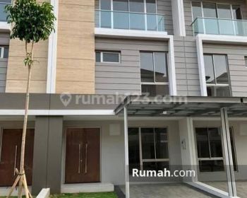 Sewa Rumah Pik Golf Island Ukuran 6x12.5 Ada 4 Ac 3 Lantai Termurah