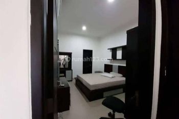 RUMAH DI JAKAL DKT SARJIDTO UGM DLM PERUMAHAN