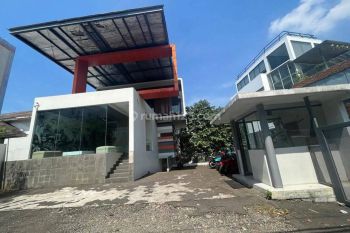 Office di Bangka Raya