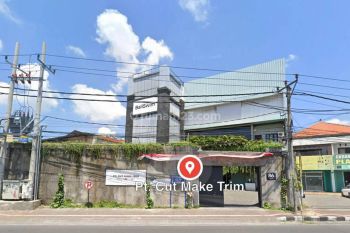 di GEDUNG PABRIK BALI SWIM. Jalan Mahendradata nomor 86, Desa Padangsambian,