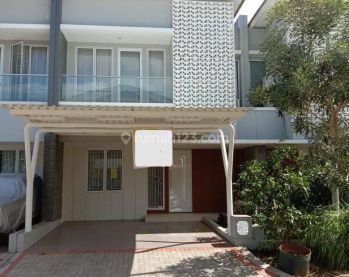 Disewakan rumah di district Bintaro sektor 9 terawat bagus siap huni@ discovery