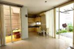 thumbnail-jual-rumah-second-minimalis-the-mansion-pakuwon-indah-siap-huni-4