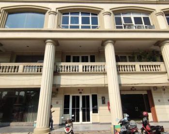 Ruko 4 LT di Kompleks apartemen palazzo grand palace kemayoran jakpus