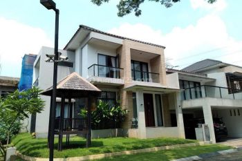 Rumah Cantik Di Bintaro Sek 7 Cluster Kebayoran Essence Tangsel