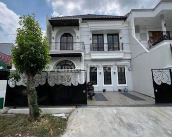 Rumah di Nusaloka BSD 2 Lantai SHM Baru