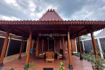 Rumah Villa Joglo Modern Terbaik Di Jogja With Privat Pool