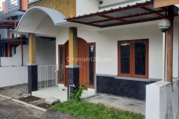 Rumah Cluster area kuliner Tiyasan Condongcatur