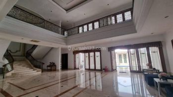 Rumah Classic Super Mewah Jakarta Selatan
