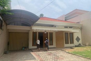 Rumah 3 Lantai di Imam Bonjol Surabaya Kota